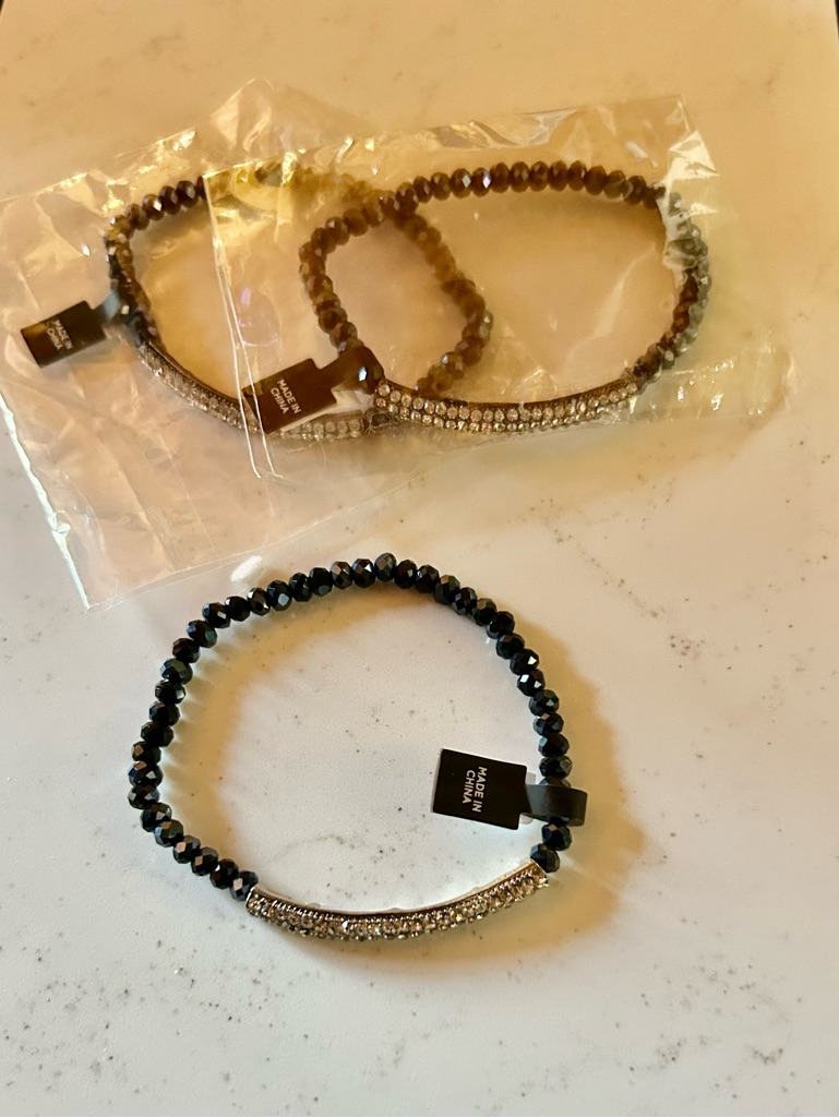Crystal Pav Bar With Black Beads Stretch Bracelet